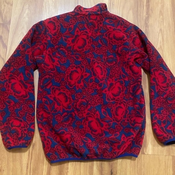 Patagonia RETRO Synchilla Fleece Hawaiian Red Lotus Flower Fleece RARE 🌺 Medium - Picture 8 of 8
